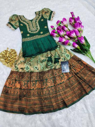 NEW LAUNCING KIDS LEHENGA CHOLI lichi silk Surat wholesale kids fashion accessories